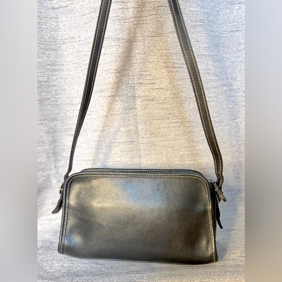 Coach Vintage 1999 Black Mimosa Zip Leather Crossbody Camera Bag - 9” x 5.5” - Picture 10 of 12